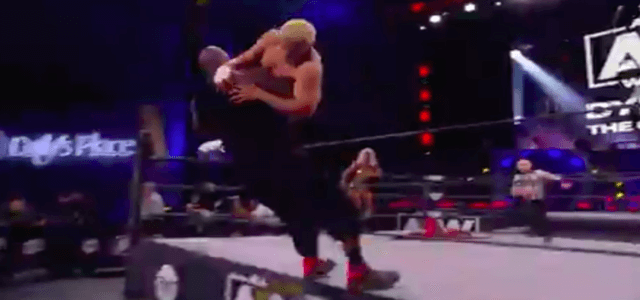 Shaquille ONeal wrestling 640x300.png
