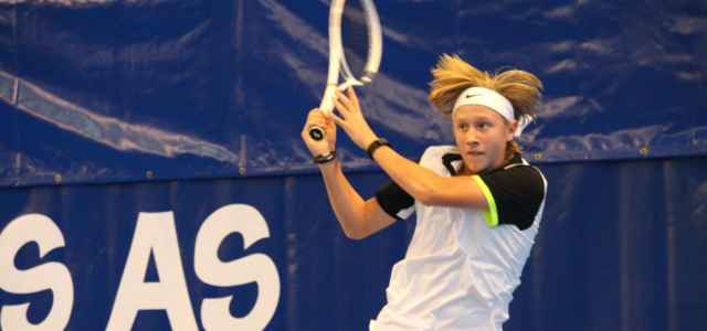 Leo Borg rovescio tennis facebook 2021 1 640x300