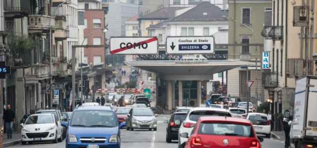 italia chiasso confine svizzera lapresse1280 640x300