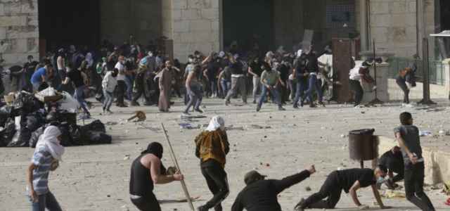 israele gerusalemme scontri spianatamoschee 1 lapresse1280 640x300