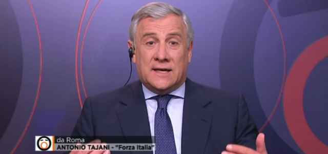 antonio tajani tamponi poliziotti