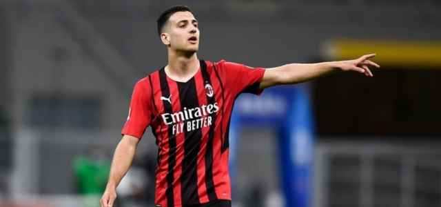 Diogo Dalot Milan indicazioni facebook 2021 1 640x300