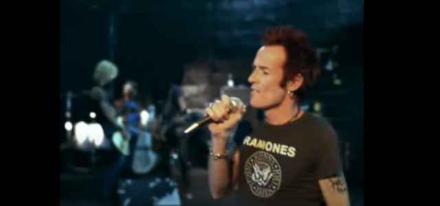 scott weiland 640x300