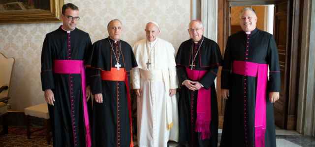 Papa con i vertici della Chiesa Usa