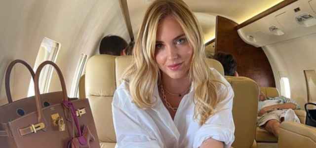 chiara ferragni jet privato ig 2021 640x300