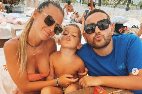 giovanni e ada figlio e compagna rocco hunt un estate fra ibiza e tanta musica