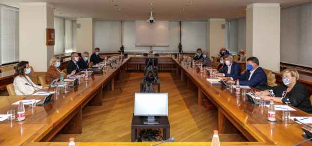 Sindacati-Confindustria