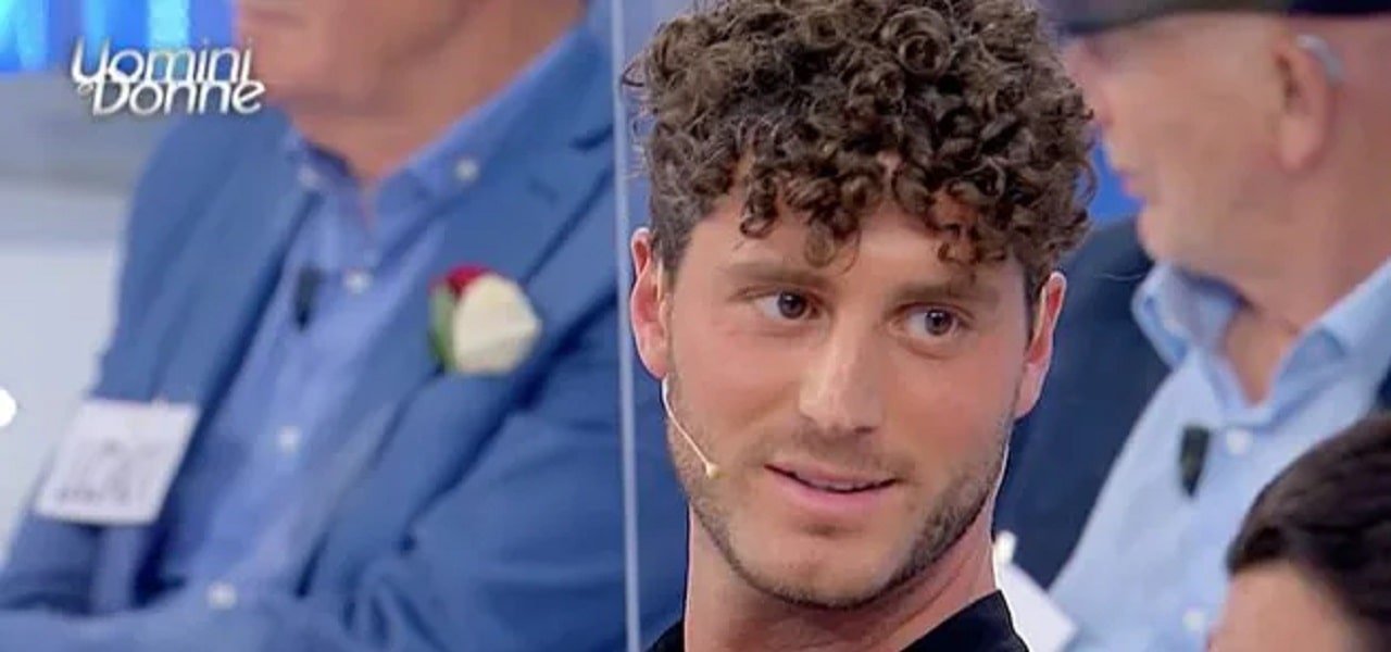 Andrea Della Cioppa, chi è il tentatore di Temptation Island 2023/ Dopo Uomini e Donne cerca l'amore Andrea Della Cioppa, chi è il tentatore di Temptation Island 2023/ Dopo Uomini e Donne cerca l'amore