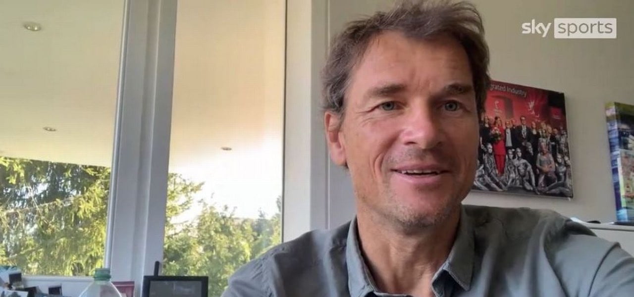 Jens Lehmann distrugge garage del vicino di casa con motosega/ Follia