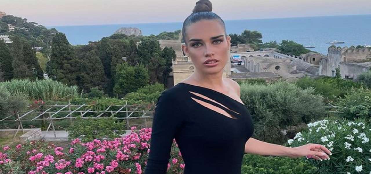 Clara Soccini &quot;Bacio con Sangiovanni? Non ne sapevo nulla&quot;/ E sbotta