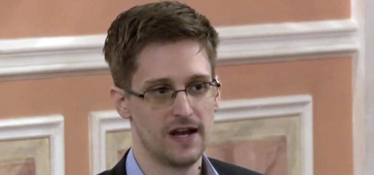 Snowden, Putin gli ha concesso cittadinanza/ "Moglie chiederà
