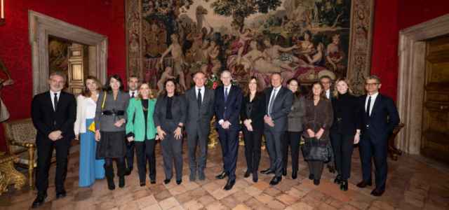 “Il futuro della moda” All’Ambasciata di Francia in Italia un dialogo tra istituzioni e player del settore