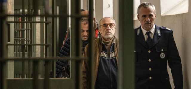 Ariaferma/ Film drammatico di Rai 3 oggi 19 maggio 2023