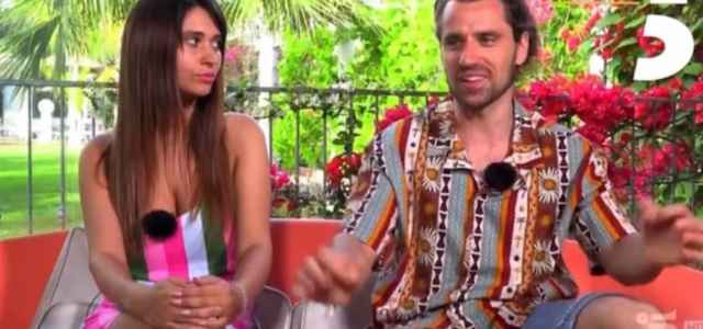 Ale insulta la single Carmen a Temptation Island 2023/ La reazione