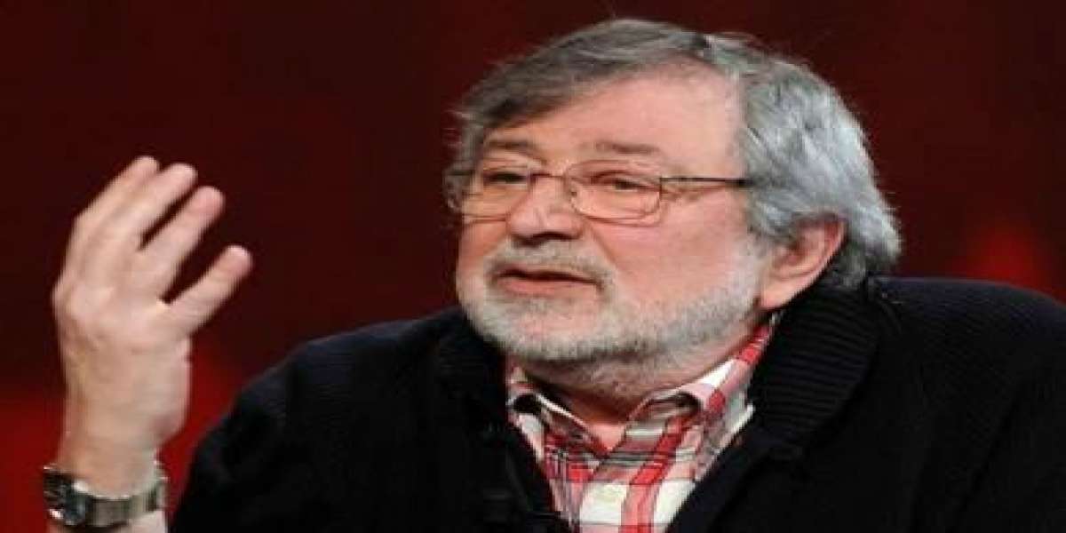 Francesco Guccini 25 Aprile La Locomotiva Sui Manifesti Di Salo Offeso E Tradito