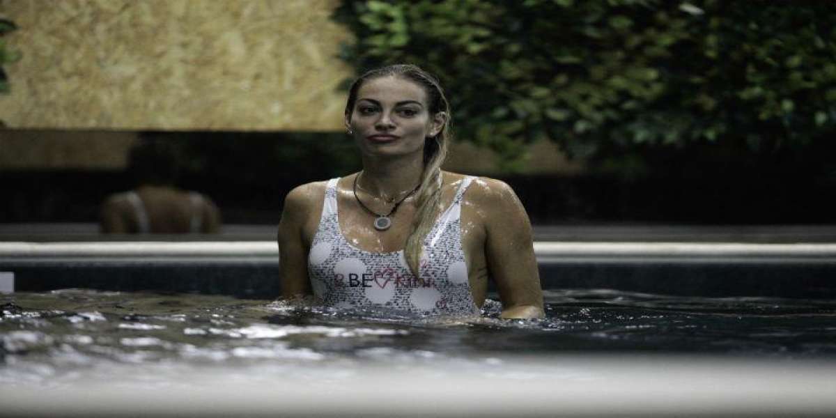 Veronica Angeloni La Pallavolista Rivela Un Figlio Ci Ho Pensato Ma Grande Fratello Vip 2017