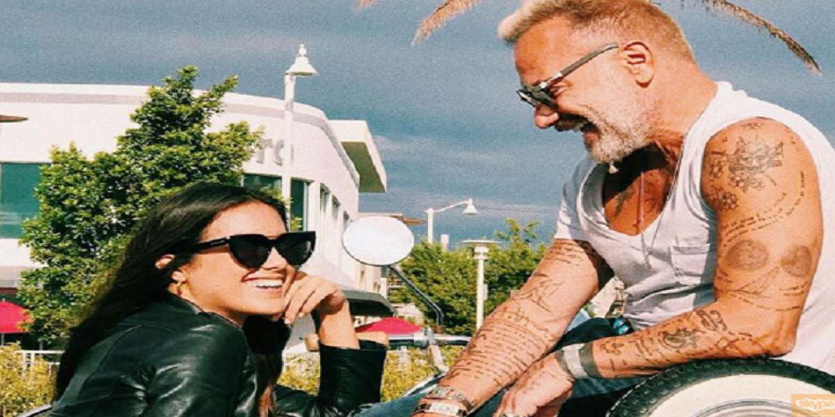 Gianluca Vacchi E Diventato Papa E Nata Blu Jerusalema Io E Sharon Felicissimi